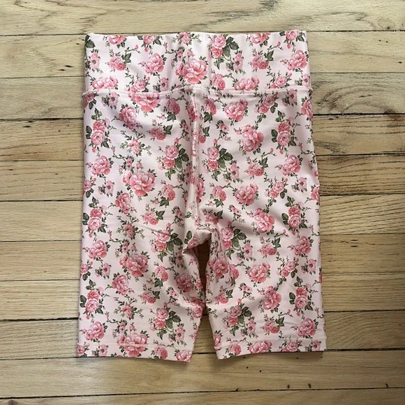 LoveShackFancy x Bandier biker shorts - Picture 4 of 4